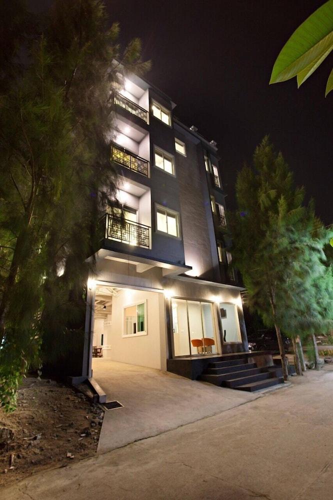 Nature Pine Residence Rawai Екстер'єр фото